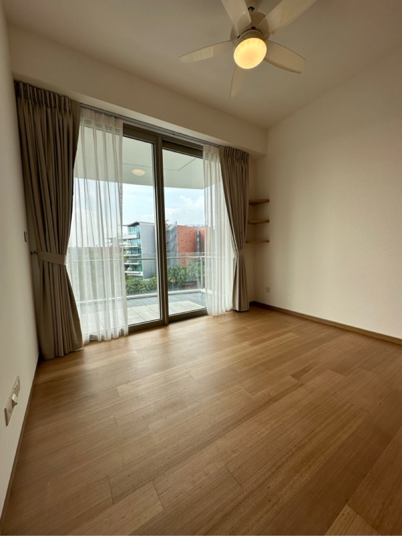 THE COAST AT SENTOSA COVE 17