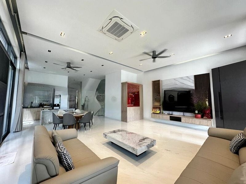 SEMBAWANG HILLS ESTATE 10