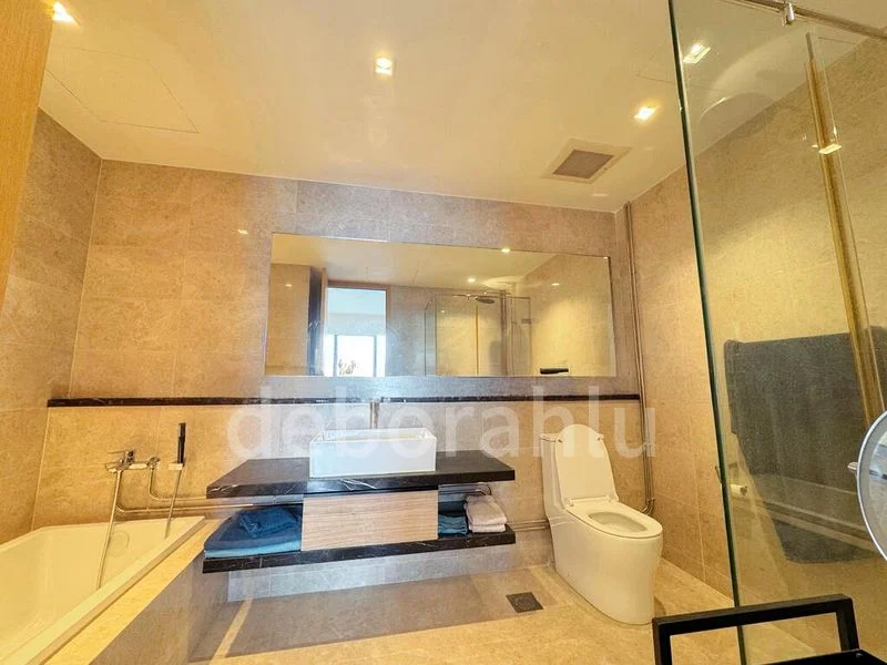 MARINA BAY RESIDENCES 13