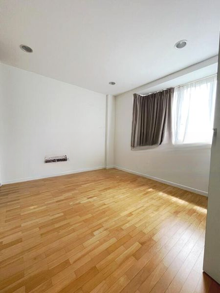 LANDED HOUSING DEVELOPMENT 8