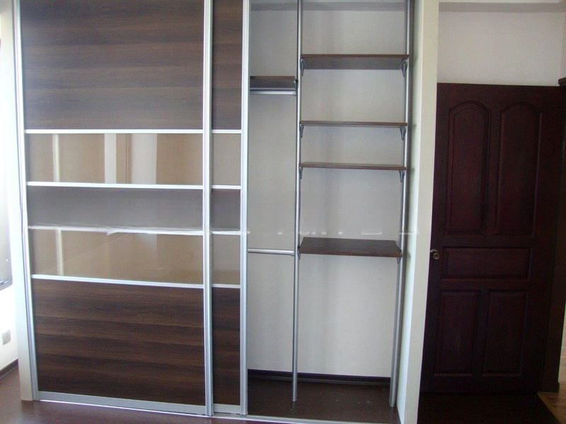 INTERNATIONAL PLAZA 8