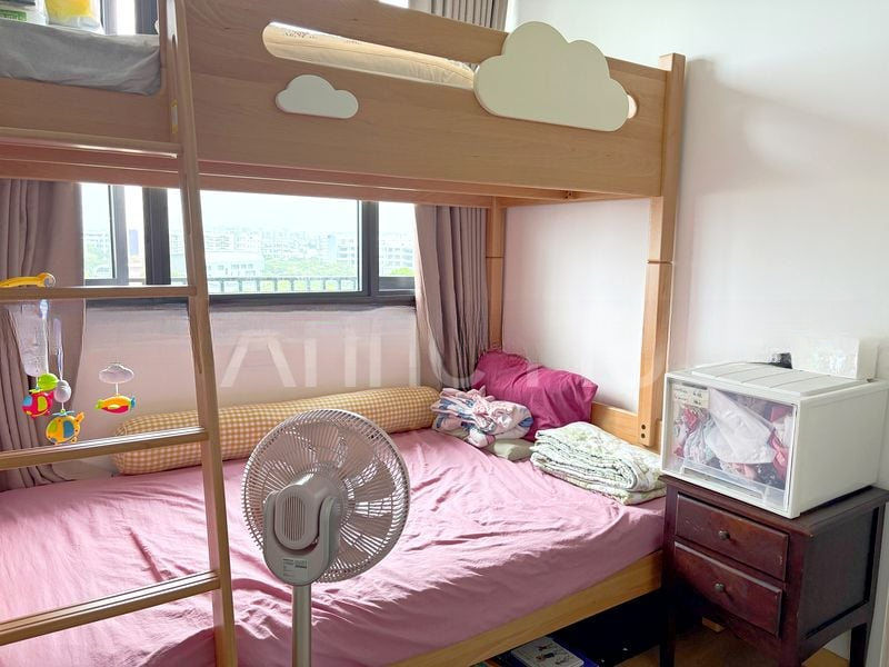 TREASURE AT TAMPINES 4