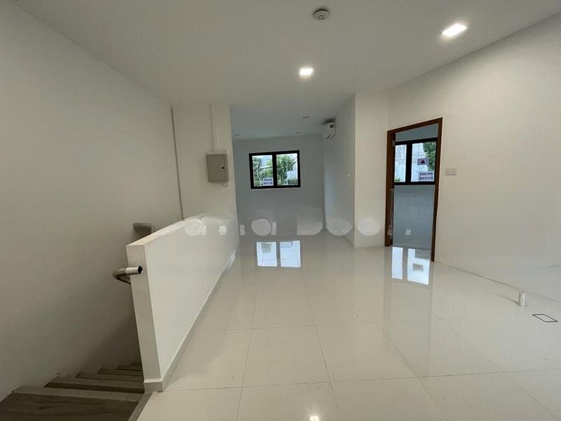 SERANGOON GARDEN ESTATE 12