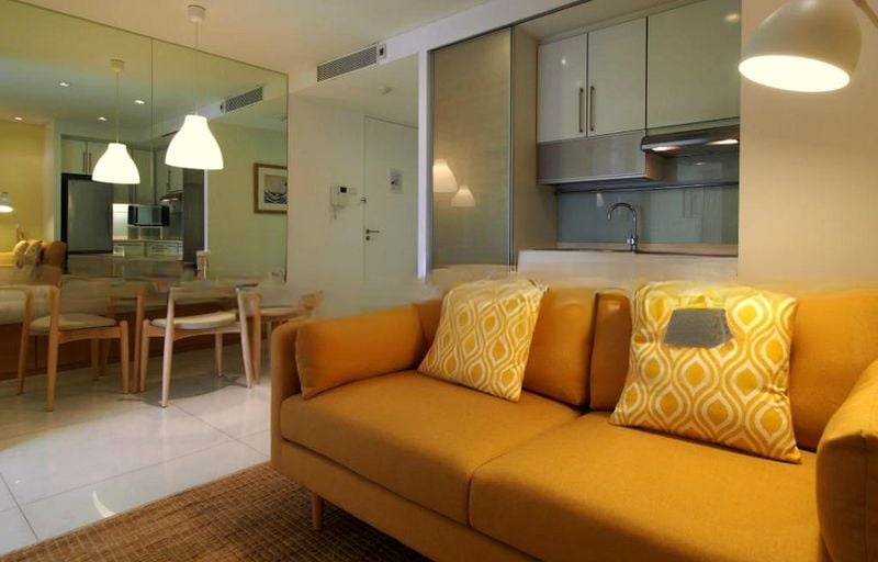 HIGH STREET CENTRE 2