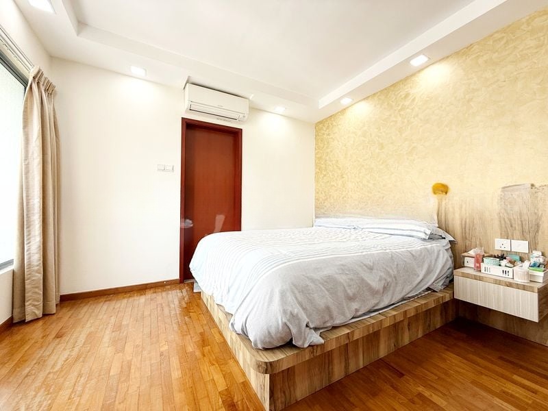 AQUARIUS BY THE PARK 6