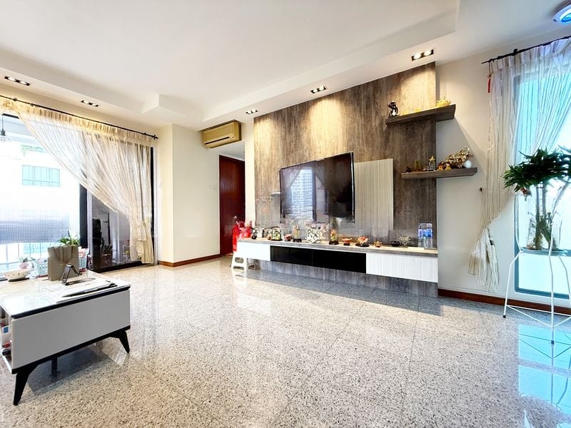 AQUARIUS BY THE PARK 5