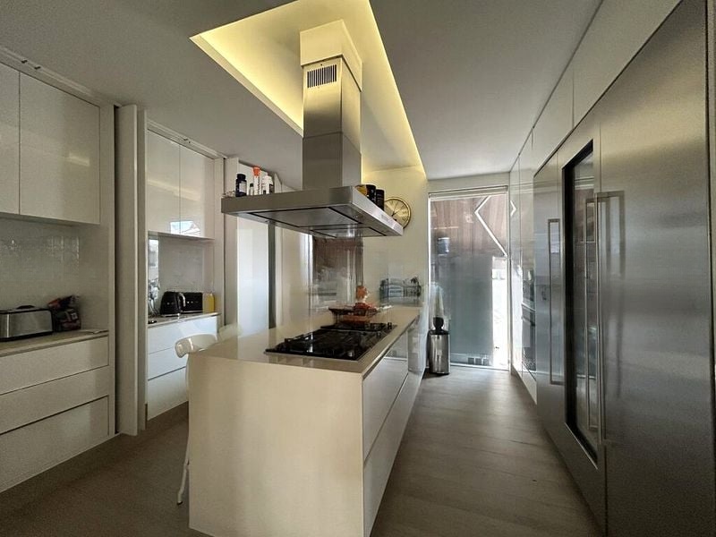 THE SIXTH AVENUE RESIDENCES 6