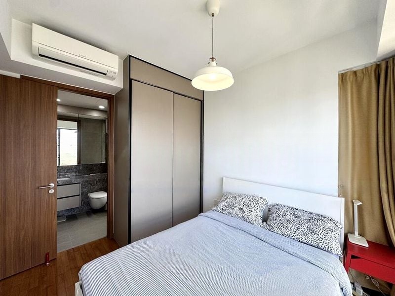 STIRLING RESIDENCES 11