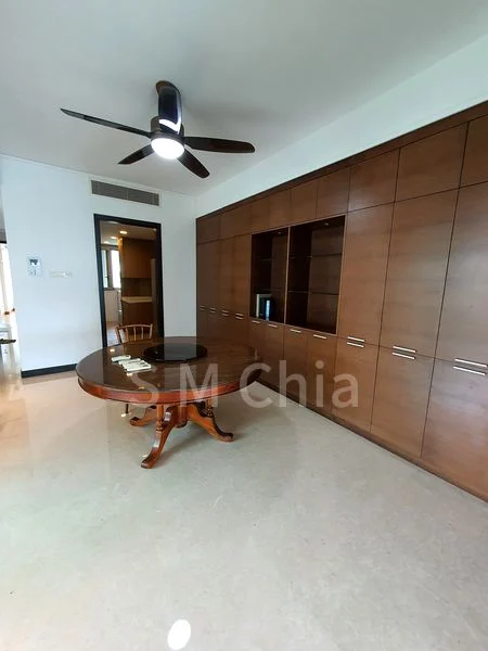 THE BERTH BY THE COVE 7