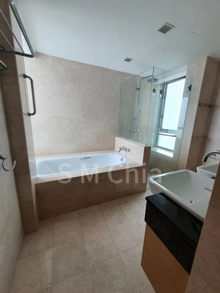 THE BERTH BY THE COVE 12