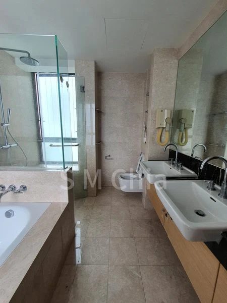 THE BERTH BY THE COVE 13