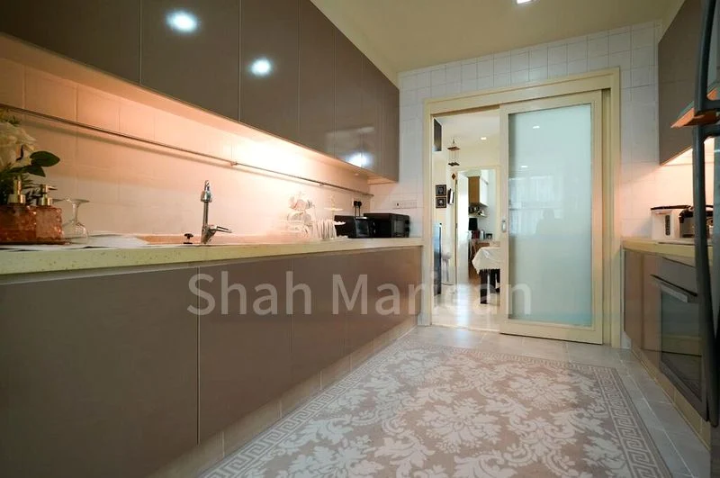 EDELWEISS PARK CONDOMINIUM 5