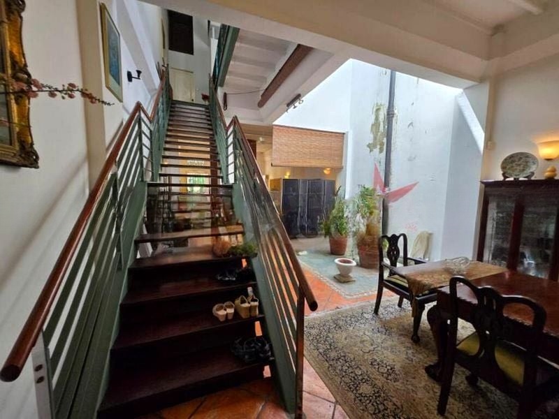 ELIZABETH HEIGHTS 12