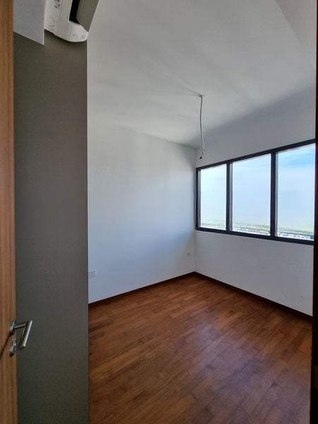 STIRLING RESIDENCES 4