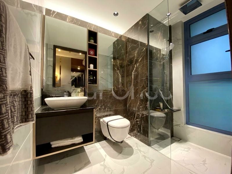 WILSHIRE RESIDENCES 8