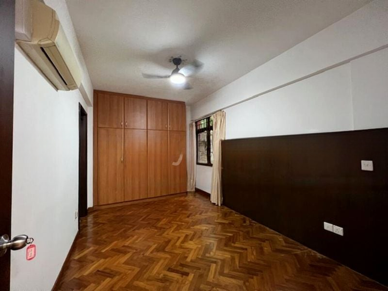 FAIRMOUNT CONDOMINIUM 4