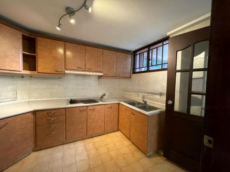 FAIRMOUNT CONDOMINIUM 11