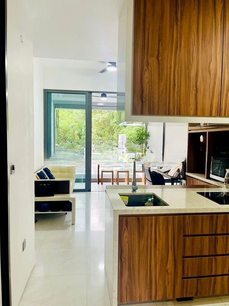 HOLLAND RESIDENCES 8