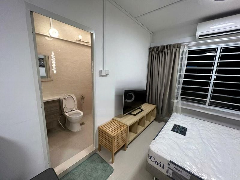 PEOPLE'S PARK COMPLEX 11