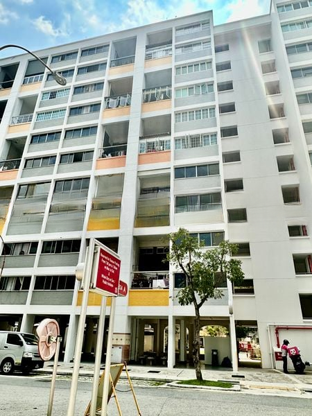 YISHUN ST 81 10