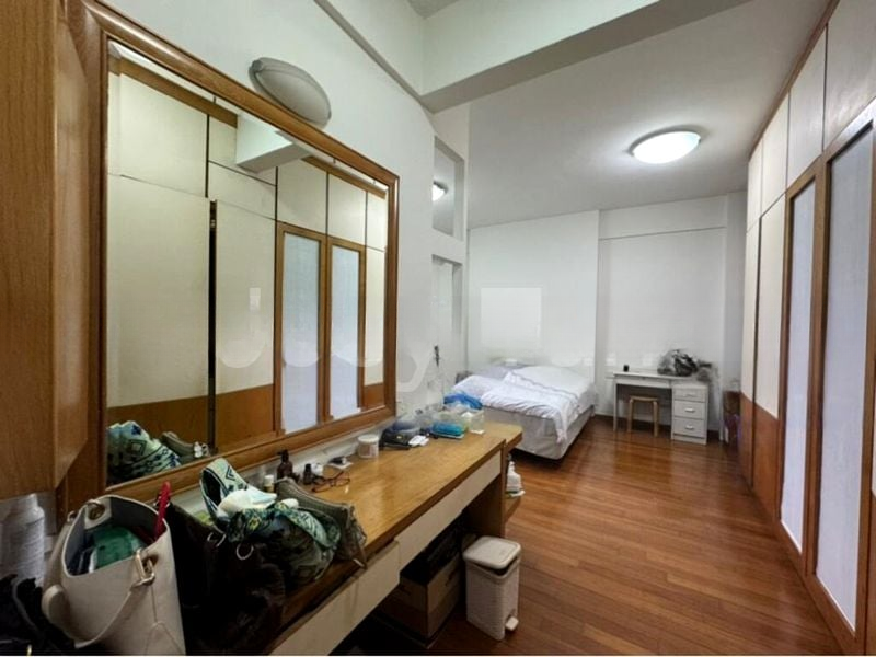 FAR HORIZON GARDENS 6