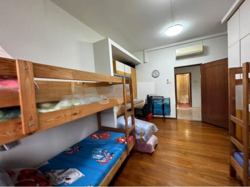 FAR HORIZON GARDENS 12