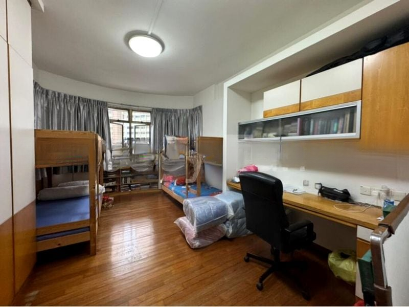 FAR HORIZON GARDENS 11