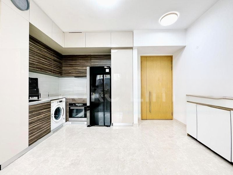 COMMONWEALTH TOWERS 10