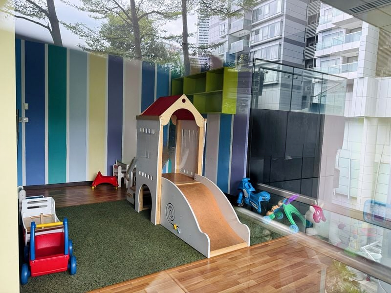 CONCOURSE SKYLINE 15