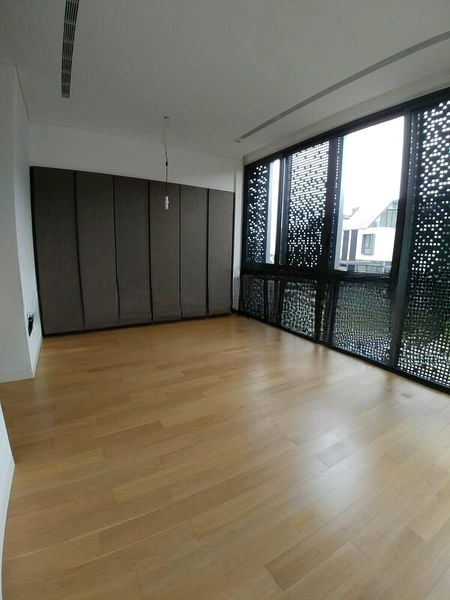 VICTORIA PARK VILLAS 8