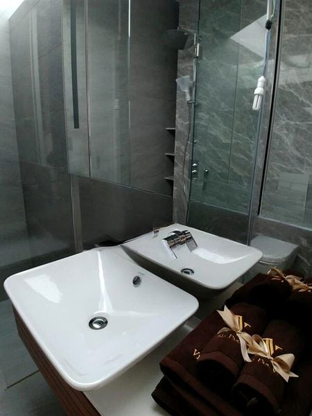 VICTORIA PARK VILLAS 9