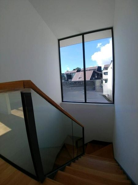 VICTORIA PARK VILLAS 5