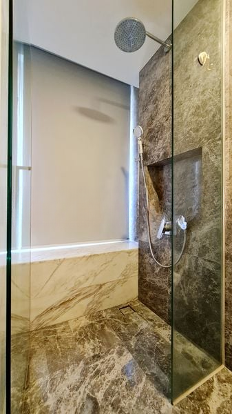 THE PEAK @ CAIRNHILL I 14