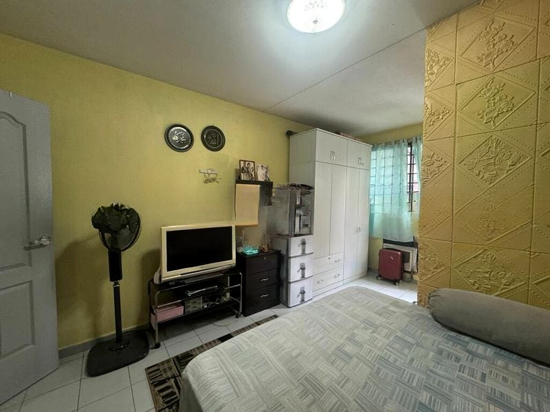 SERANGOON NTH AVE 4 9