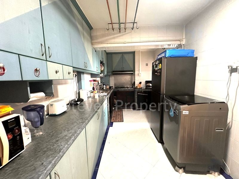 ANG MO KIO AVE 10 12