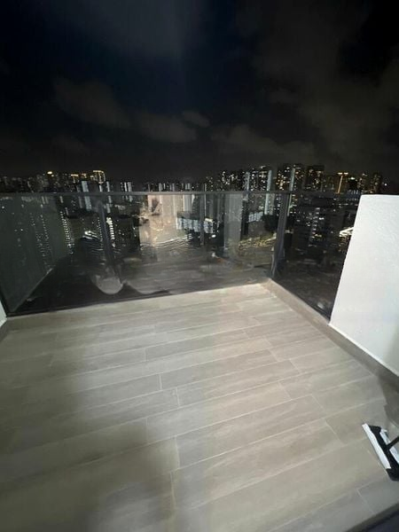 AVENUE SOUTH RESIDENCE 5