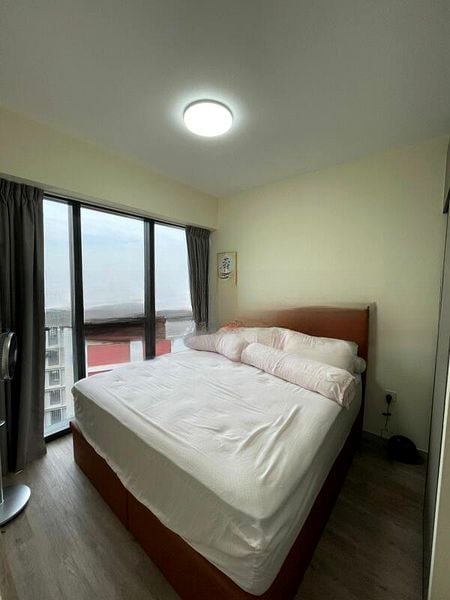 RIVERFRONT RESIDENCES 2