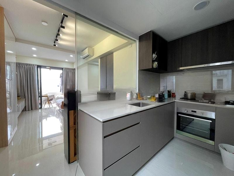 RIVERFRONT RESIDENCES 15