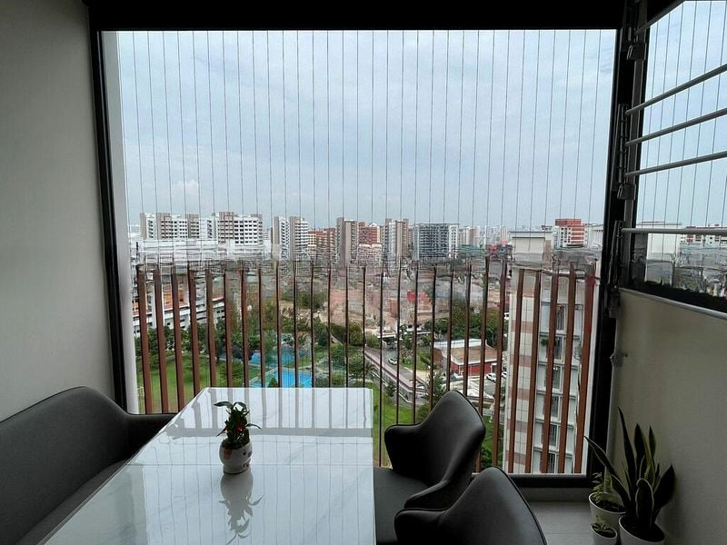 RIVERFRONT RESIDENCES 11