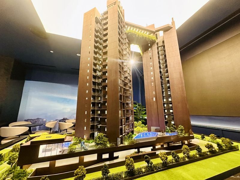 ARINA EAST RESIDENCES 9