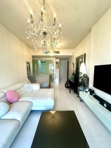 CAIRNHILL RESIDENCES 9