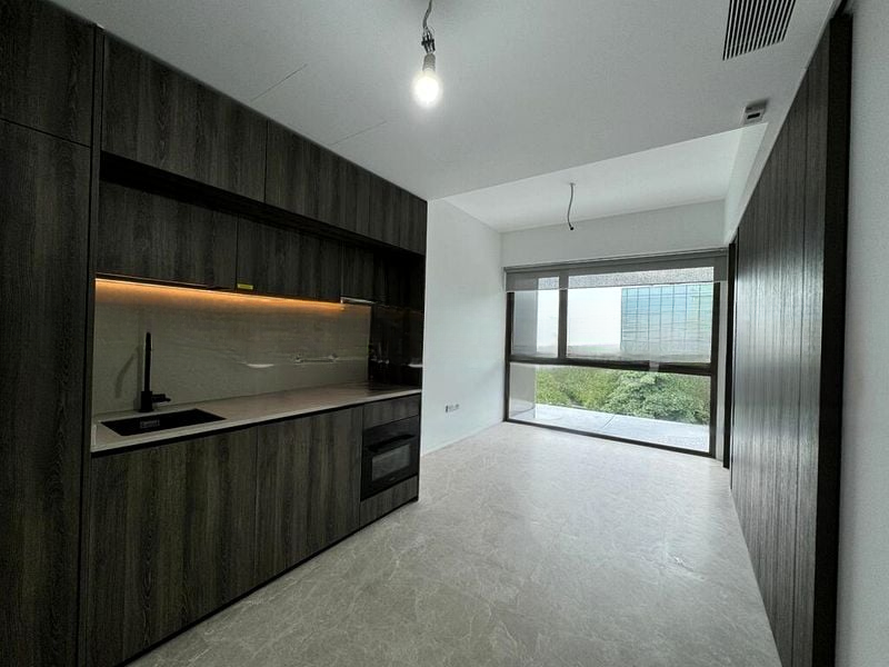 THE REEF AT KING'S DOCK 7