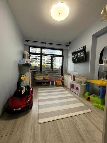 TAMPINES NTH DR 1 11