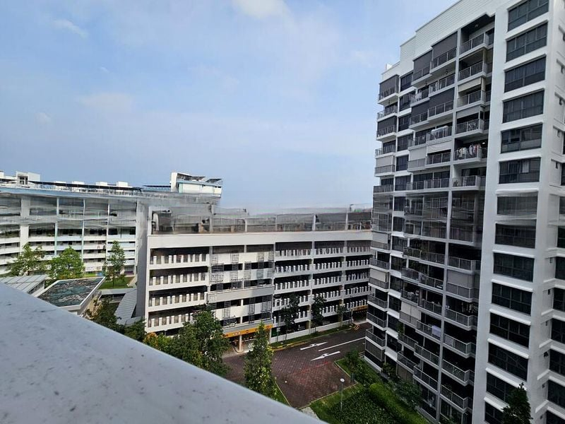 BEDOK RESERVOIR CRES 5