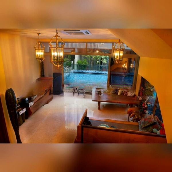 MONTCLAIR @ WHITLEY 4