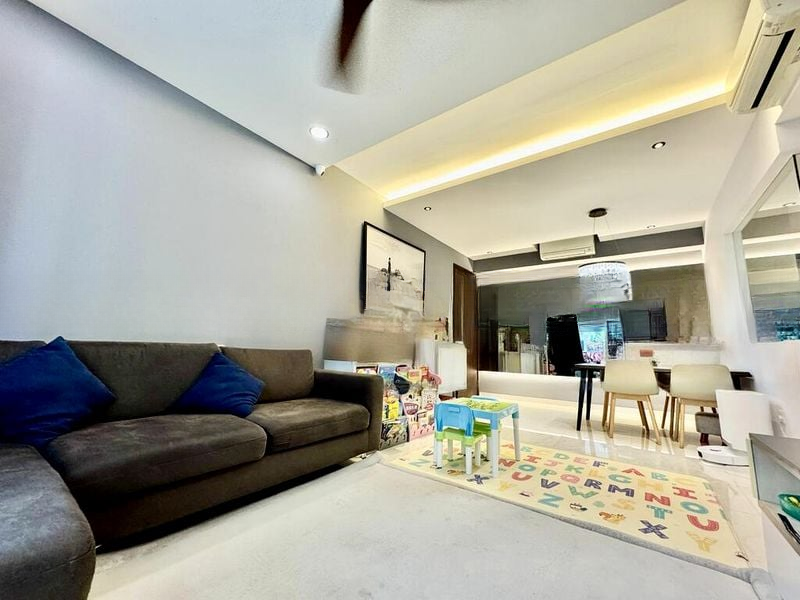 SIGNATURE AT YISHUN 2