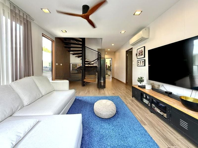 THOMSON VIEW CONDOMINIUM 2