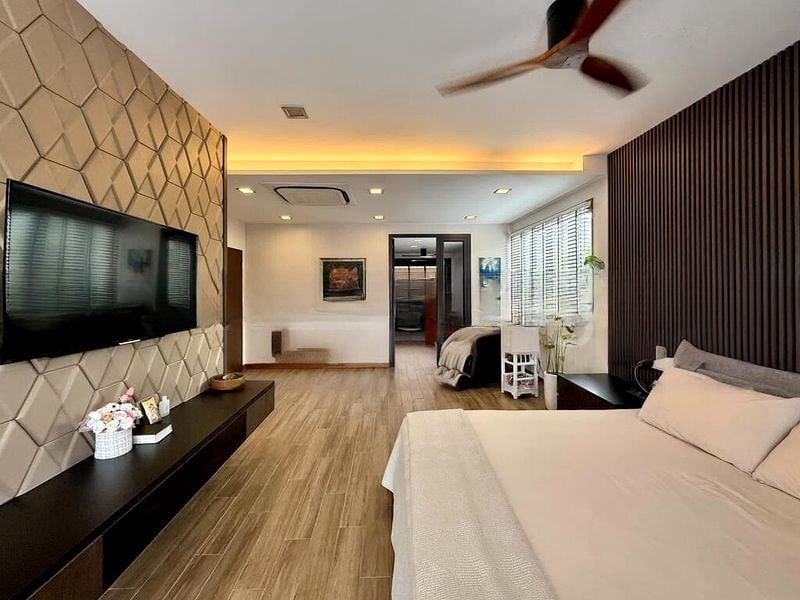 THOMSON VIEW CONDOMINIUM 4