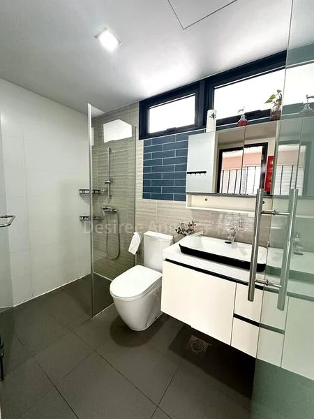 RIVERPARC RESIDENCE 6