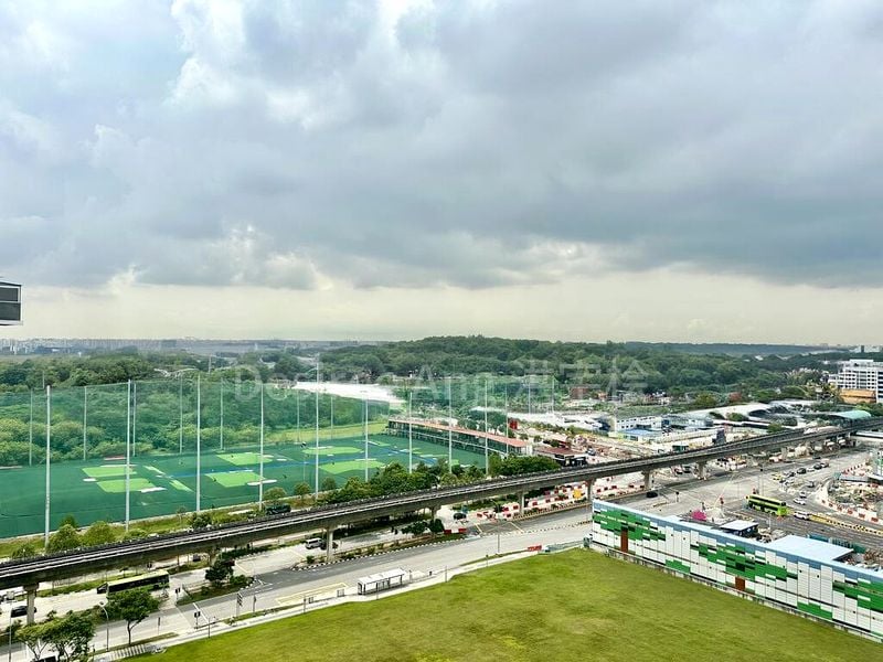 RIVERPARC RESIDENCE 14